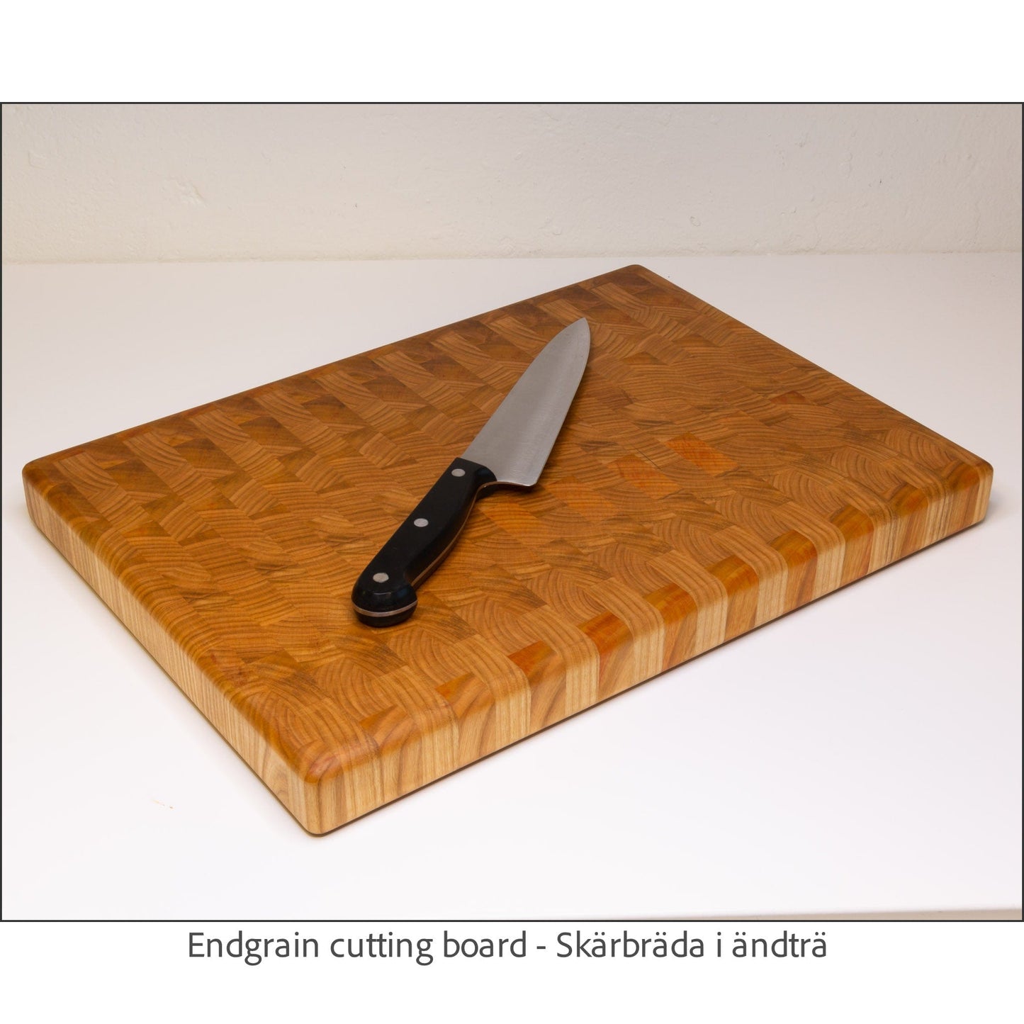 WoodMovement Cutting / Serving Board ENDGRAIN - Handmade Endgrain Cherry Wooden Cutting Board #CB-EG02