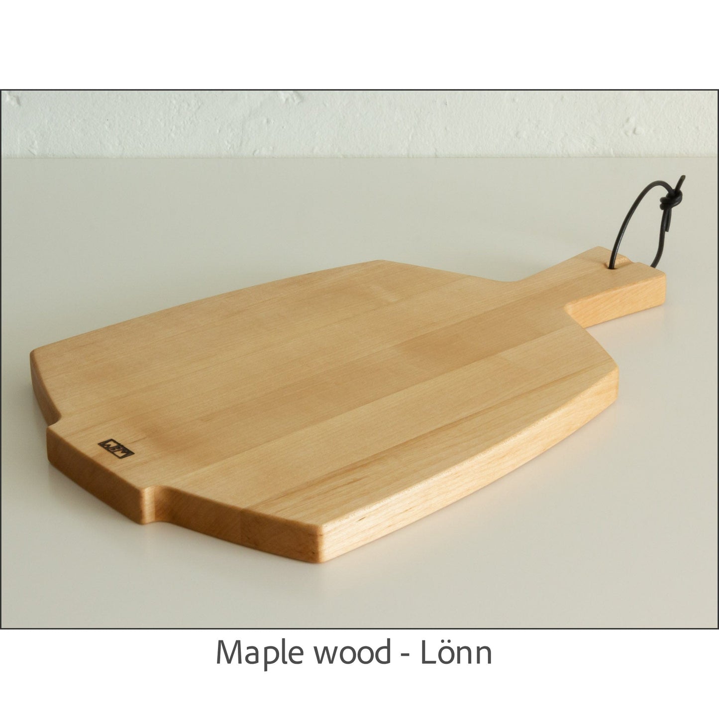 WoodMovement Cutting / Serving Board PETAL - Handmade Wooden Serving Plate / Cutting Board #CB-PE01